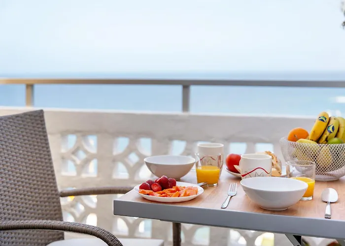 Olas Del Atlantico * Tacoronte